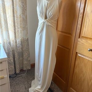Halston Heritage Ivory Garment